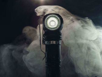 ArmyTek Wizard C2 Pro Max Magnet fehér LED-es kézi zseblámpa mágneses rögzítéssel 3720 lm 1440